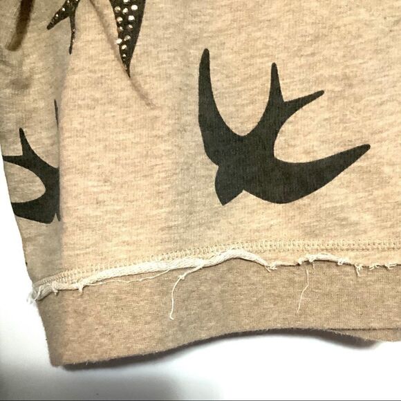 Bird Crop top raw hem embellished large - Picture 4 of 4